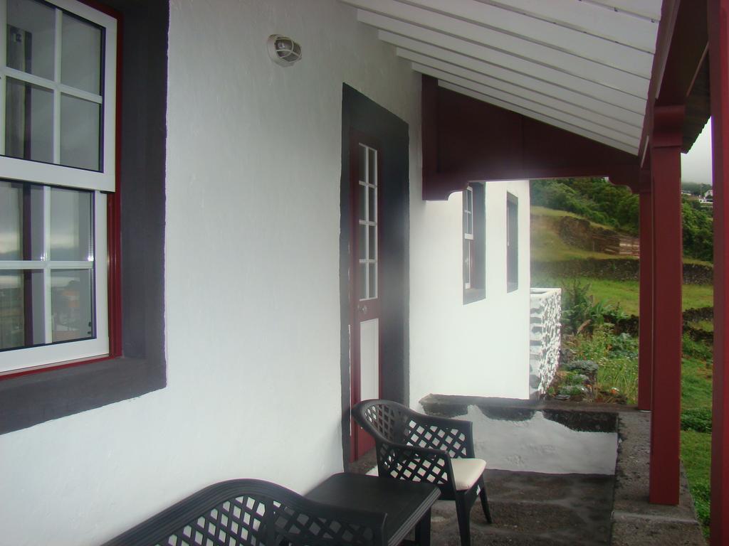 Casa Das Pedras Altas Lajes do Pico Luaran gambar